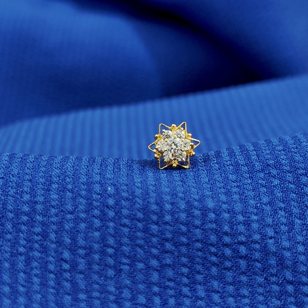 American Diamond 7 Stone Stylish star shape Nosepin